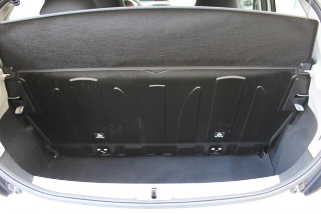 Toyota Aygo 1.0 VVT-i x-fun Airco / Bluetooth / Stuurwiel bed.