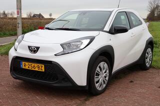 TOYOTA AYGO X 1.0 VVT-i MT Play