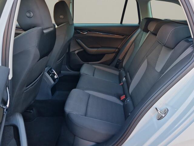 Skoda Octavia Combi 1.0 e-TSI 110PK Automaat Business Edition - Stoelverwarming