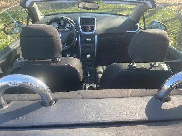 Peugeot 207 CC 1.6 VTi Premi�re