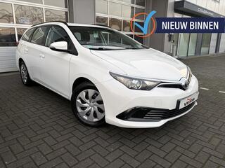 Toyota Auris Touring Sports
