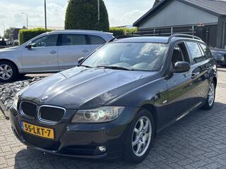 BMW 3-SERIE Touring 316i Zwart 2010 Xenon