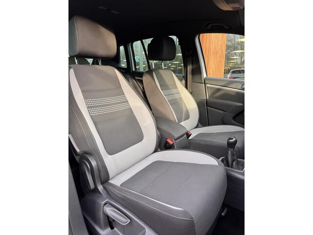 Volkswagen Tiguan 1.4 TSI LIFE Navi Clima Stoelverwarming