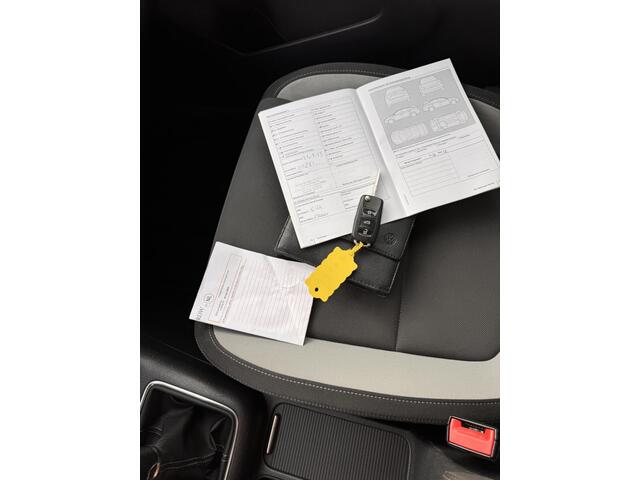 Volkswagen Tiguan 1.4 TSI LIFE Navi Clima Stoelverwarming