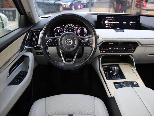 Mazda CX-60 2.5 e-SkyActiv PHEV Takumi Plus Panorama dak, HUD, Trekhaak, FULL OPTIONS Lente actie