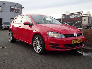Volkswagen Golf VII