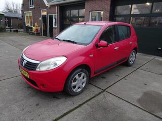 DACIA SANDERO 1.4 Laur�ate
