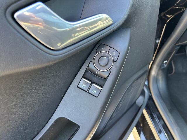 Ford Fiesta 1.0 EcoBoost Hybrid ST-Line X panodak