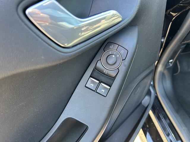 Ford Fiesta 1.0 EcoBoost Hybrid ST-Line X panodak