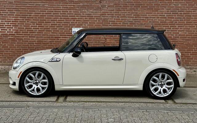 Mini Cooper Mini 1.6 |Airco |Stuurbkr |e APK |Sport