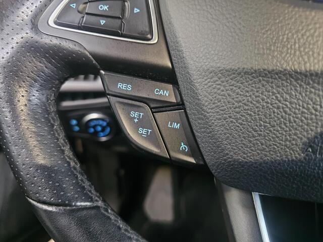 Ford Focus Wagon 1.5 ST-Line | All-in | Navi | Keyless | PDC | Verw. Voorruit