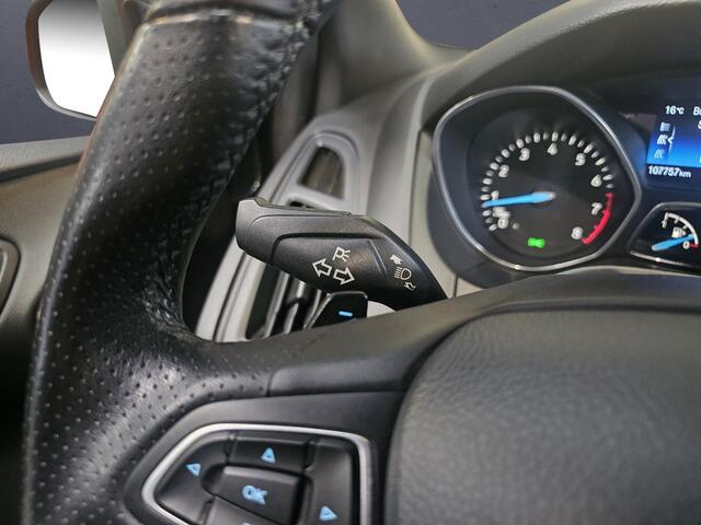 Ford Focus Wagon 1.5 ST-Line | All-in | Navi | Keyless | PDC | Verw. Voorruit