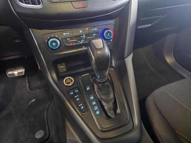 Ford Focus Wagon 1.5 ST-Line | All-in | Navi | Keyless | PDC | Verw. Voorruit