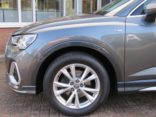 Audi Q3 35 TFSI S Edition S-Tronic / Navi / Matrix Led / 18 Inch / BOVAG garantie