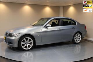 BMW 3-SERIE 318i Business *Automaat* Distr.ketting Nieuw|Cruise|Navi|PDC