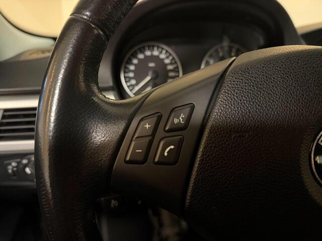 BMW 3-Serie 318i Business Automaat Distr.ketting |Cruise|Navi|PDC