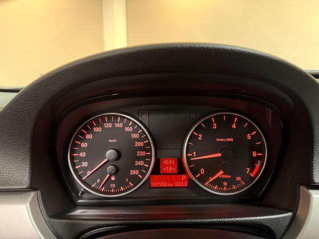 BMW 3-Serie 318i Business Automaat Distr.ketting |Cruise|Navi|PDC