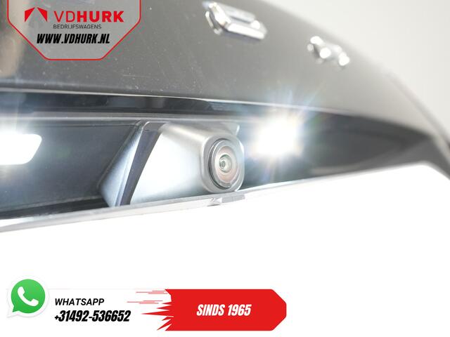 Ford Kuga 2.5 PHEV 225 pk Titanium Stuurverw./ Stoelverw./ Navi/ Carplay/ Camera/ PDC/ Climate