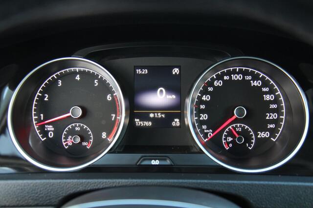 Volkswagen Golf 1.4 TSI Highline Carplay Xenon Dealer Ond 