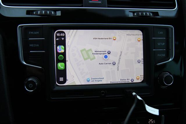 Volkswagen Golf 1.4 TSI Highline Carplay Xenon Dealer Ond 