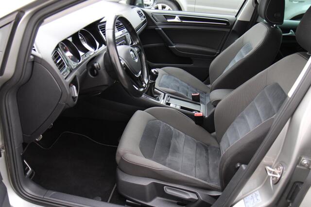 Volkswagen Golf 1.4 TSI Highline Carplay Xenon Dealer Ond 