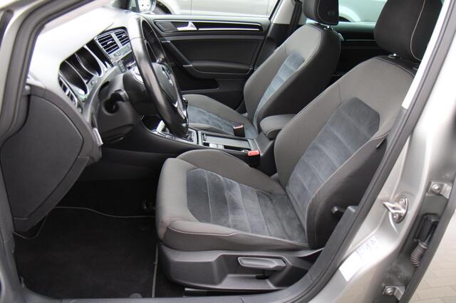 Volkswagen Golf 1.4 TSI Highline Carplay Xenon Dealer Ond 