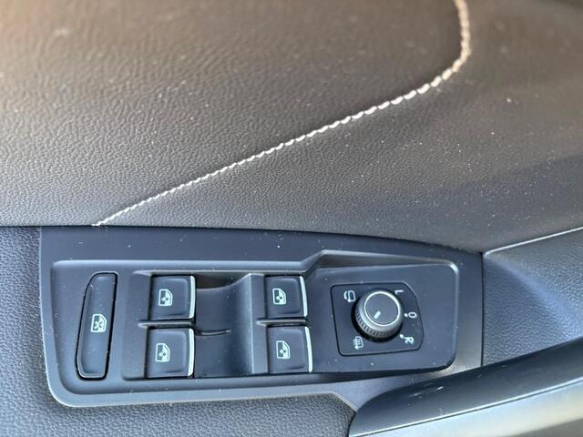 Volkswagen Tiguan 2.0 TDI R-LINE DSG 240 PK LEDER CAMERA