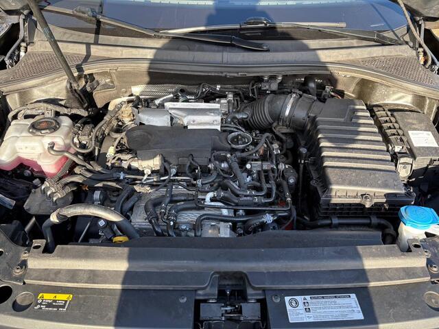 Volkswagen Tiguan 2.0 TDI R-LINE DSG 240 PK LEDER CAMERA