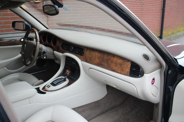 Jaguar XJ 4.0 V8 Sovereign Special Automaat AIRCO LEER VOLL