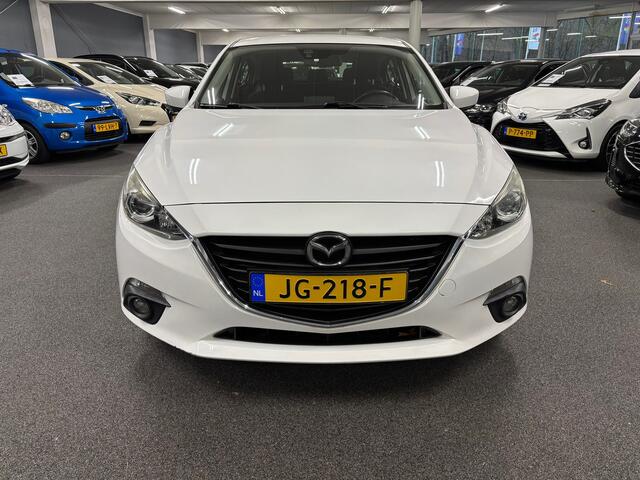 Mazda 3 2.0 Skylease NL-Auto met Navigatie, Climat Control, Cruise Control en LM-velgen