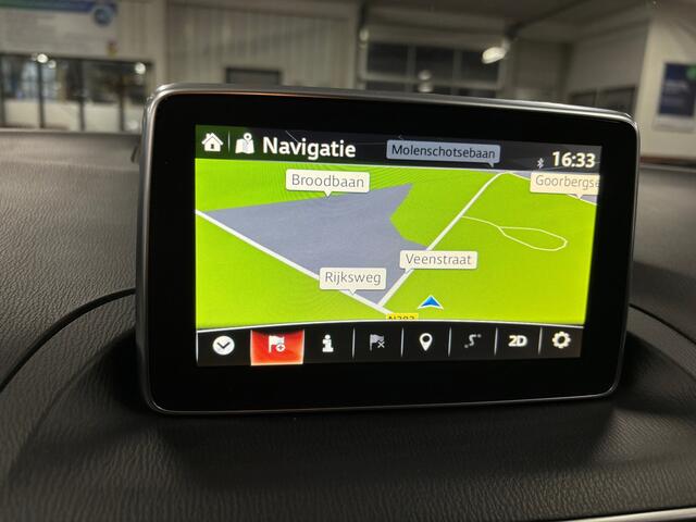 Mazda 3 2.0 Skylease NL-Auto met Navigatie, Climat Control, Cruise Control en LM-velgen