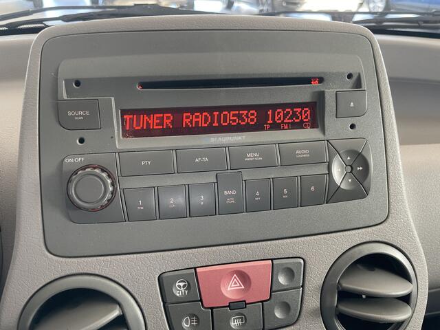 Fiat Panda 1.2 Navigator Radio/cd speler - Dakrails - Centrale vergrendeling met afstandsbediening - Elektrische ramen voor - Met e APK