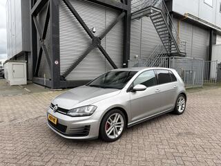 Volkswagen Golf VII