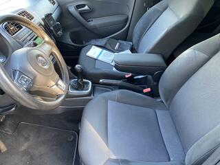 Volkswagen Polo (2009 - 2017)