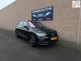 VOLKSWAGEN TIGUAN 1.5 TSI R-Line Active Adaptive-Cruise-control Stoel+Stuurverwarming PDC Achteruitrij-camera Sfeerverlichting