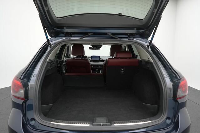 Mazda 6 Sportbreak 2.0 SkyActiv-G Sportive automaat met afneembare trekhaak en all-weather banden : dealer onderhouden