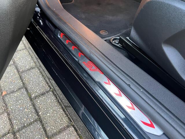 Ford Fiesta 1.6 ST2, Sony, Climate conrol, Sony audio