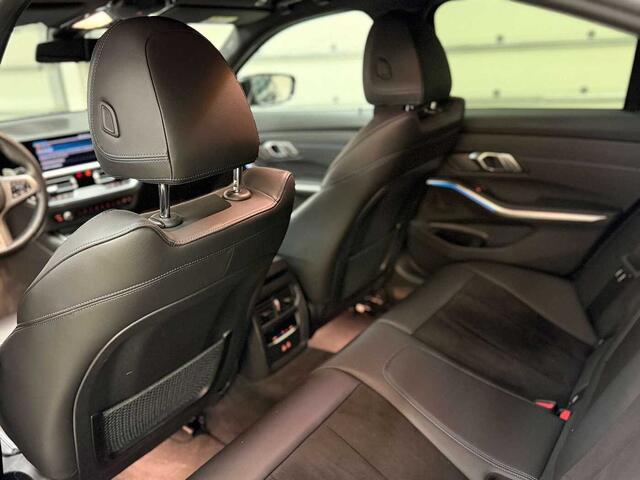 BMW 3-Serie 320e Aut. M Sportpakket/Led/M Shadowline/Enz..