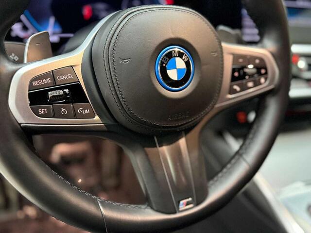 BMW 3-Serie 320e Aut. M Sportpakket/Led/M Shadowline/Enz..