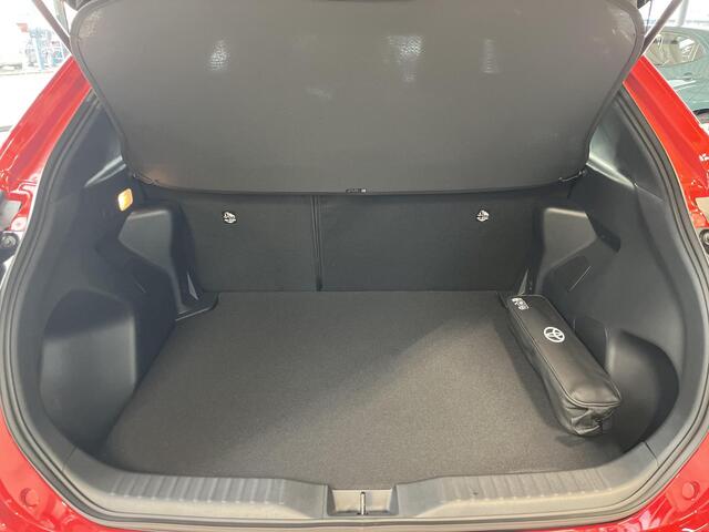 Toyota Yaris Cross 1.5 Hybrid 115 Dynamic | Comfort Pack | Incl. kofferbakmat & dorpelinstaplijsten