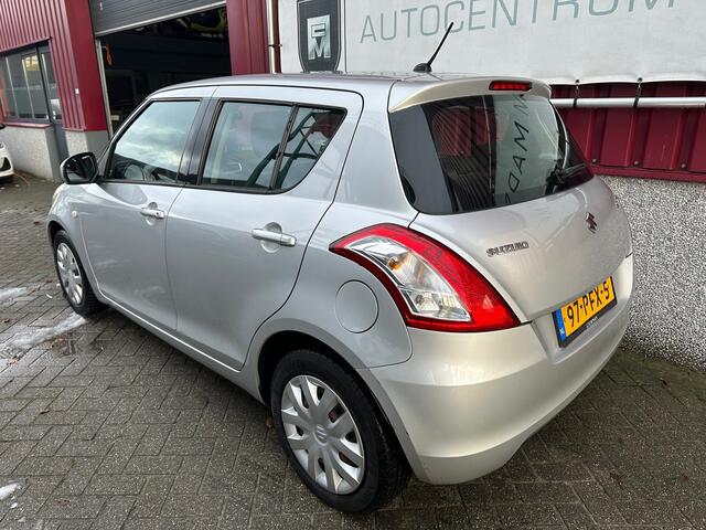 Suzuki Swift 1.2 Comfort EASSS // Airco // Stoelverwarming // 5-Deurs