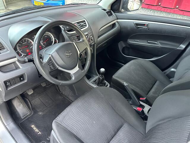 Suzuki Swift 1.2 Comfort EASSS // Airco // Stoelverwarming // 5-Deurs