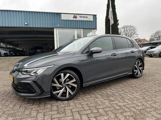 VOLKSWAGEN GOLF 1.5 TSI R-Line