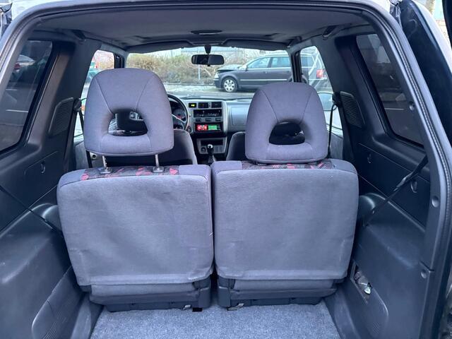 Toyota RAV4 Toyota RAV4 1.8 VVT-i Luna|Benzine|4x4|Schuifdak