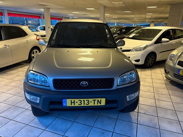 Toyota RAV4 Toyota RAV4 1.8 VVT-i Luna|Benzine|4x4|Schuifdak