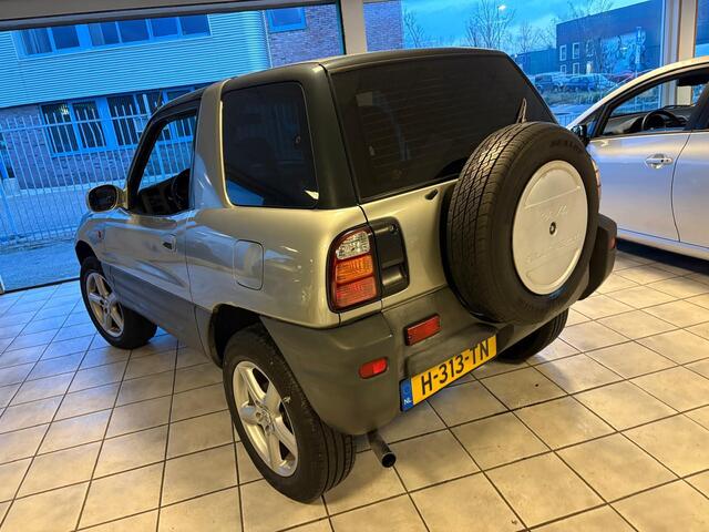 Toyota RAV4 Toyota RAV4 1.8 VVT-i Luna|Benzine|4x4|Schuifdak