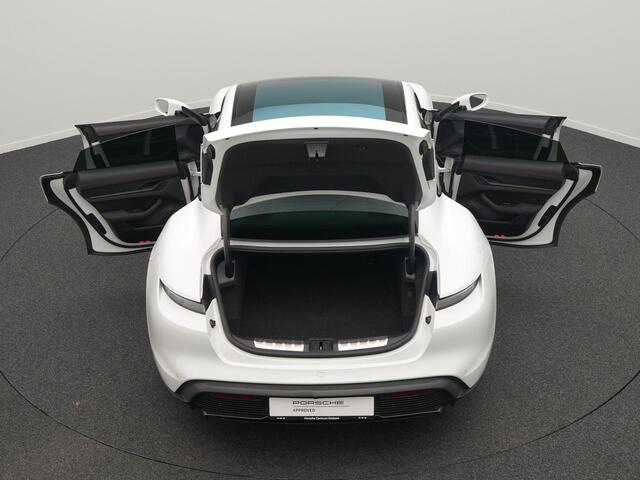 Porsche Taycan GTS