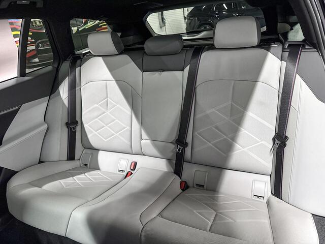 BMW 5-Serie Touring 550e xDrive M Sport | Selections 500