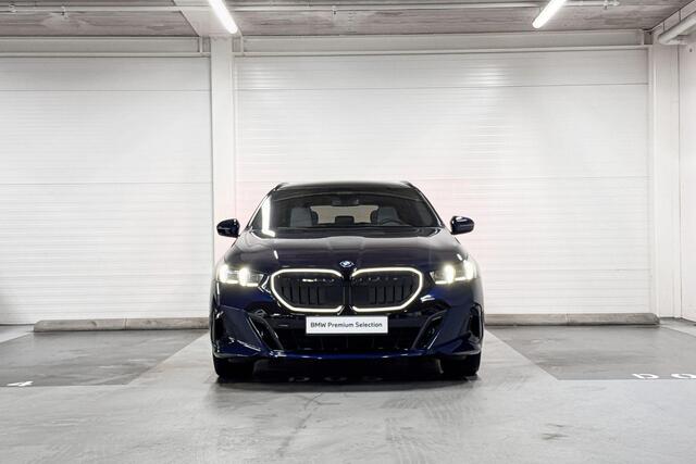 BMW 5-Serie Touring 550e xDrive M Sport | Selections 500
