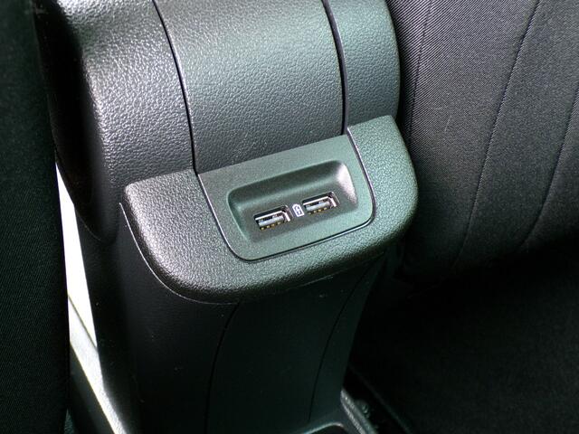 Skoda Fabia 1.0 TSI Business Edition, Carplay + Android Auto / Cruise Control / Navigatie / Sensoren / 16'' LMV